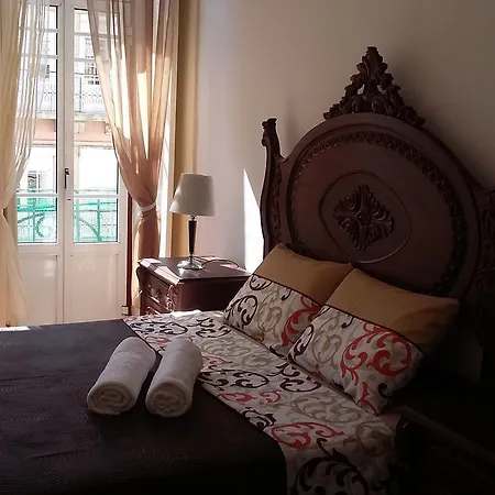 Breathelisboa Hostel *