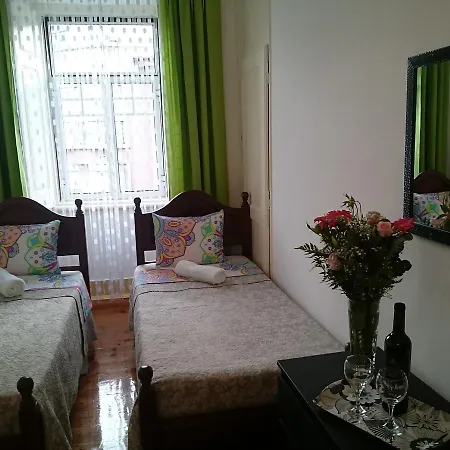 Breathelisboa Hostel *